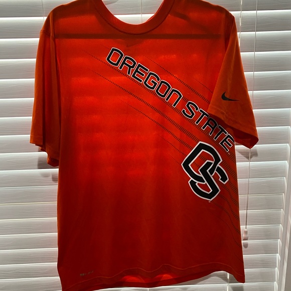 Nike DriFit Oregon State Beavers Shirt - Size L
